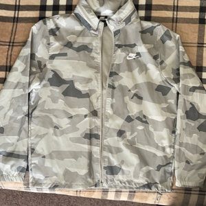Nike Windbreaker camo edition